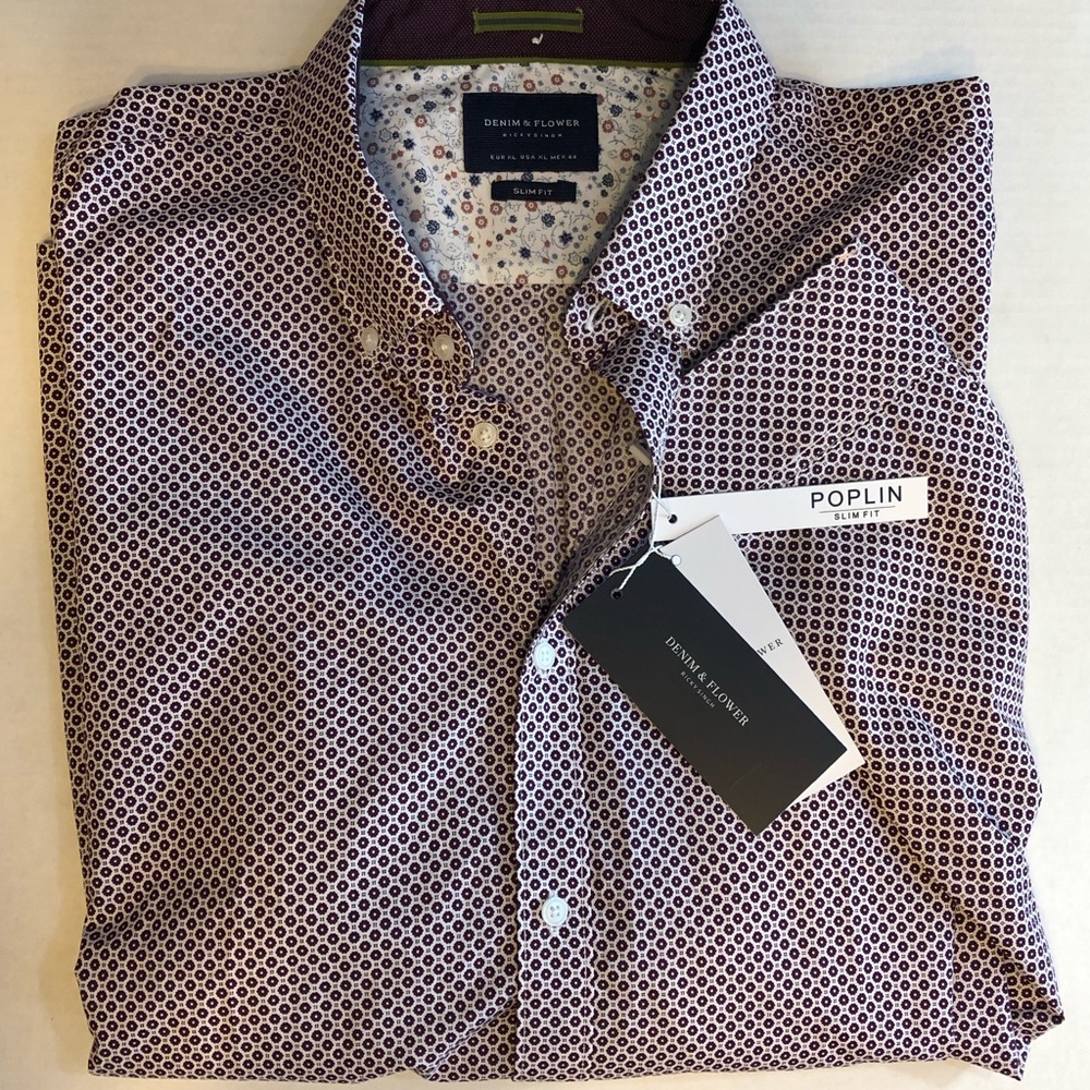 🎁2/$30 NWT Denim & Flower Button Down Front